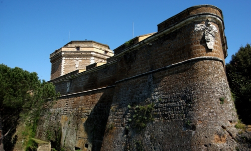 Civita Castellana, FdI: Contenitori oli vegetali esausti, assessore chiarisca