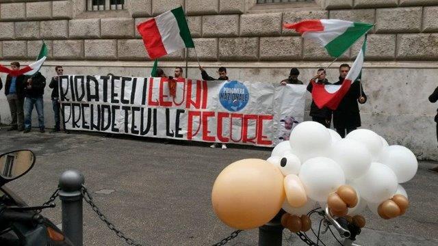 Marò, Primavera Nazionale: blitz odierno di fronte all’ambasciata indiana