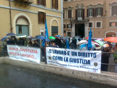 Precari e tirocinanti della giustizia non mollano: sit-in a Montecitorio