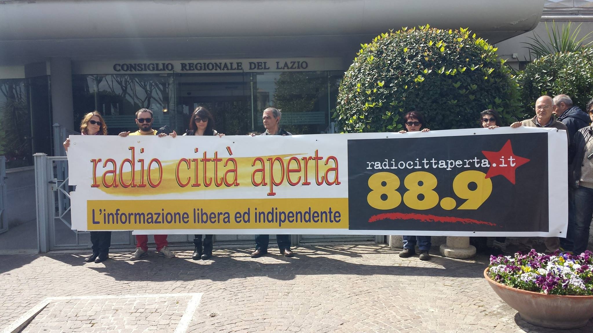 Protesta di Radio Città Aperta in Consiglio regionale: “Zingaretti batta un colpo”