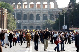 Fori pedonalizzati fino all’ultimo weekend di ottobre e anche di sabato