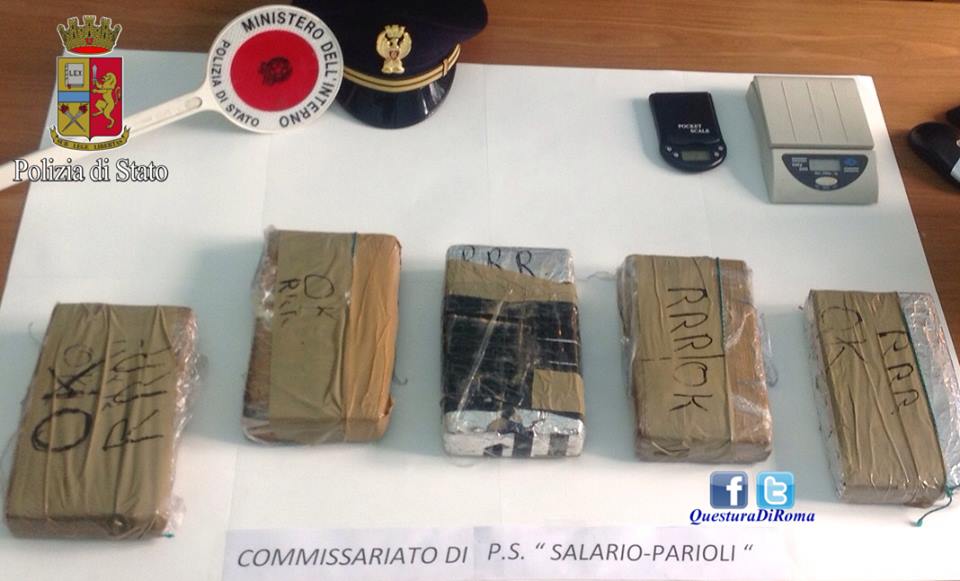 Operazione antidroga al Salario: un arresto e sequestro di cocaina