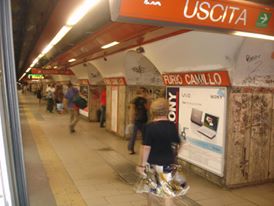 Tragedia alla metro Furio Camillo: muore bimbo di 4 anni