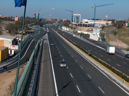 Il Grande Raccordo Anulare è l’arteria più trafficata d’Italia