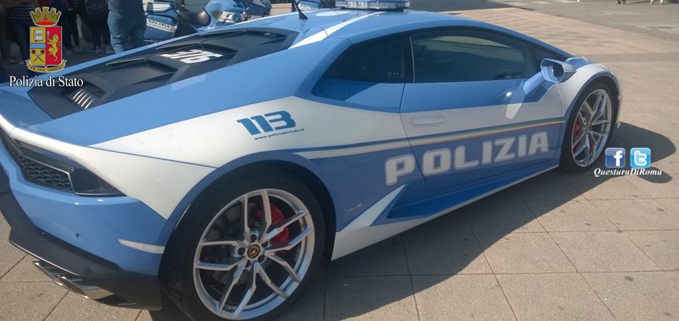 Trapianti, Polizia trasporta organo in Lamborghini