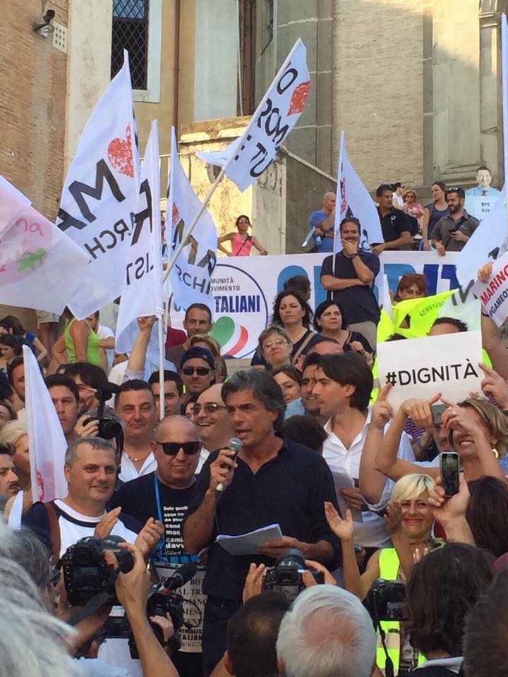 Marchini in piazza contro Marino: “Se ha coraggio, si candidi a nuove elezioni”