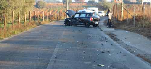 Frontale a Ciampino: illesi i conducenti delle due auto