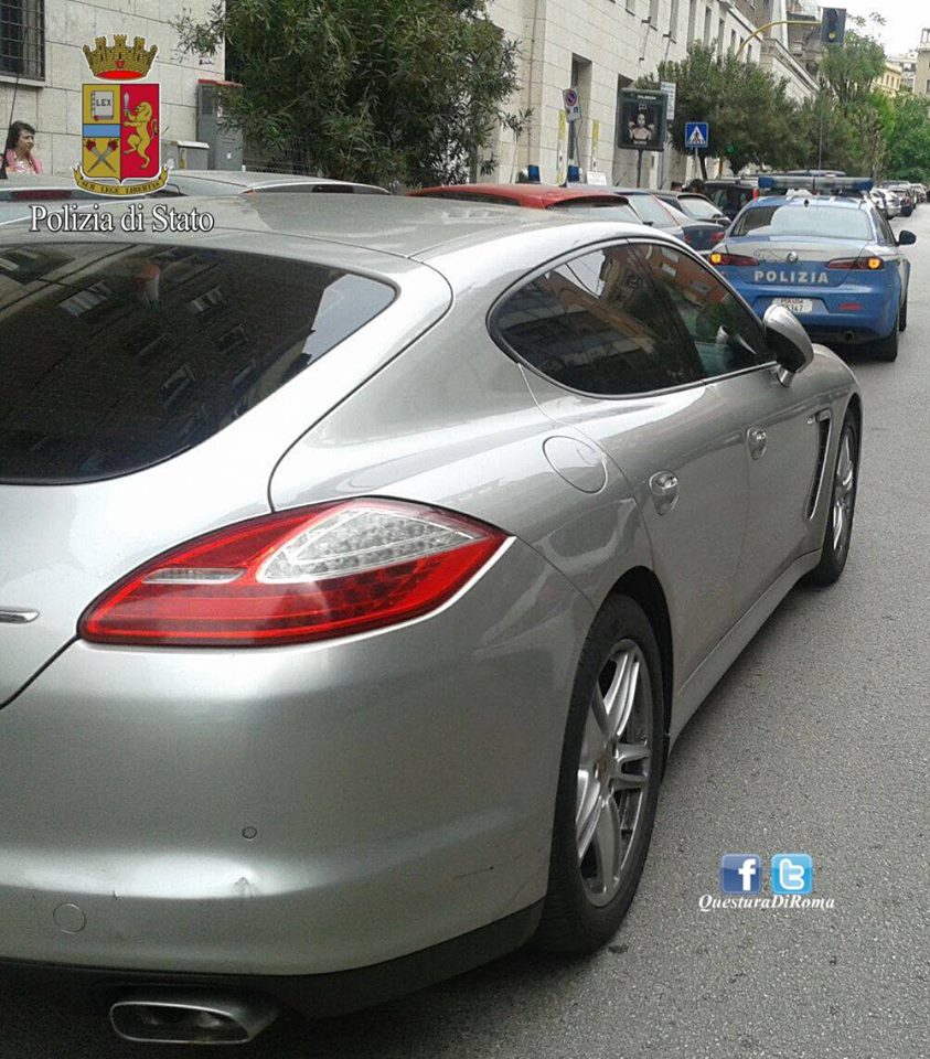 Polizia sequestra una Porsche a un professionista romano