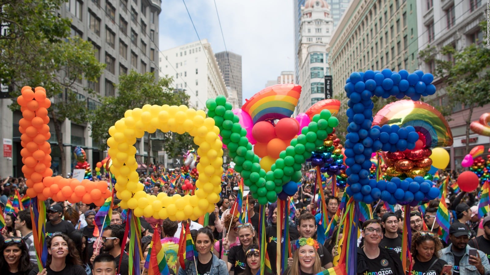 Gay Pride: la marcia per i diritti umani