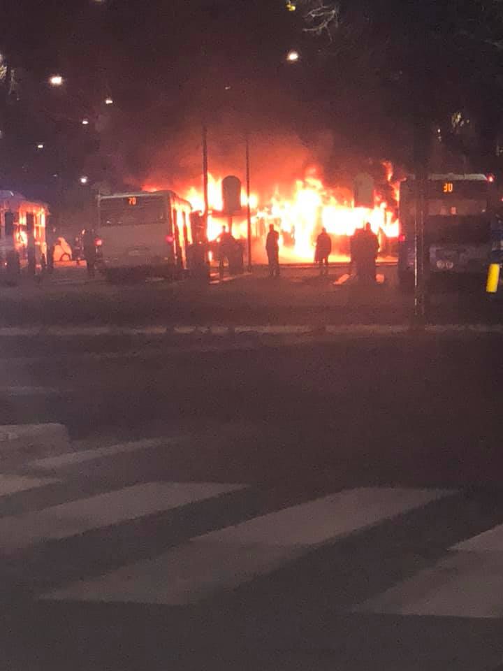 Bus in fiamme a Piazzale Clodio. Esposto in Procura e denuncia querela